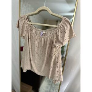 Francesca’s cream boho off/on the shoulder top
